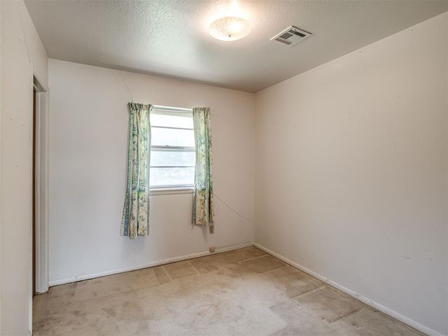10 E 21st Street, Edmond, OK 73013