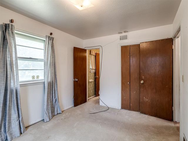 10 E 21st Street, Edmond, OK 73013
