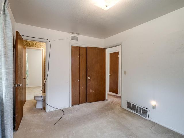 10 E 21st Street, Edmond, OK 73013