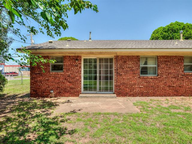 10 E 21st Street, Edmond, OK 73013