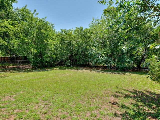 10 E 21st Street, Edmond, OK 73013