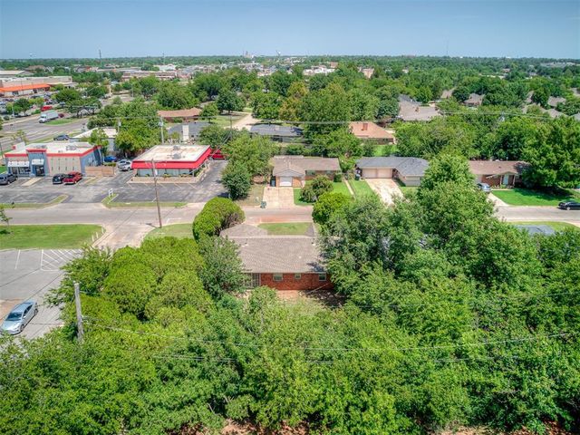 10 E 21st Street, Edmond, OK 73013