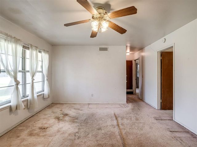 10 E 21st Street, Edmond, OK 73013
