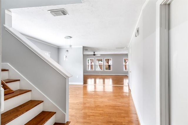 330 Binnacle Way, Crosby, TX 77532