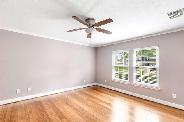330 Binnacle Way, Crosby, TX 77532