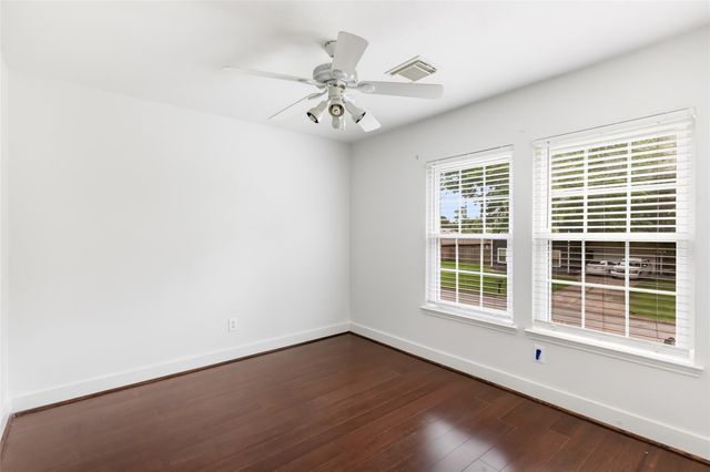 330 Binnacle Way, Crosby, TX 77532
