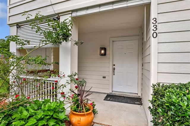 330 Binnacle Way, Crosby, TX 77532
