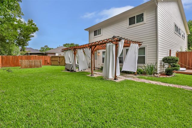 330 Binnacle Way, Crosby, TX 77532