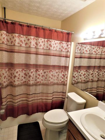312 Kathryn Court, Newport, NC 28570