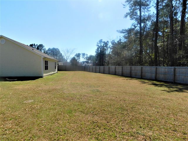 312 Kathryn Court, Newport, NC 28570