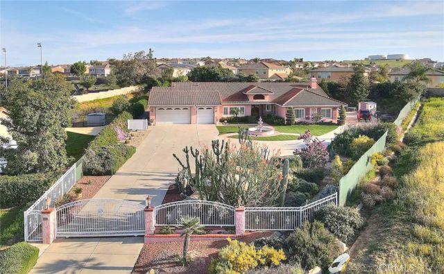 16240 Little Court, Riverside, CA 92508