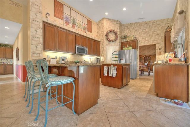 16240 Little Court, Riverside, CA 92508
