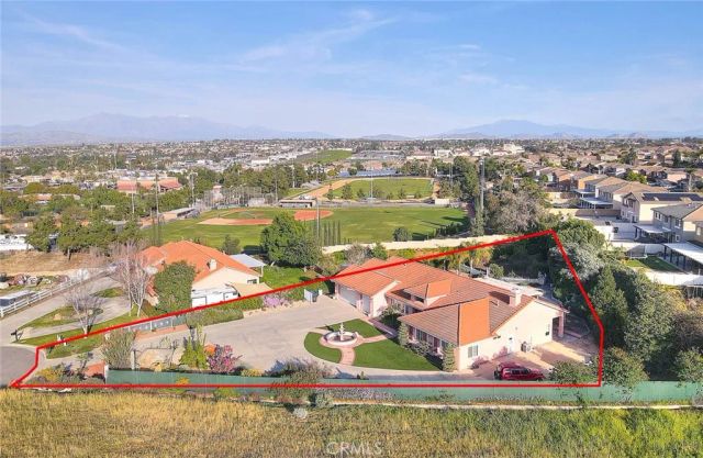 16240 Little Court, Riverside, CA 92508