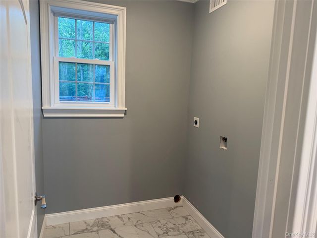 43 Fitchett Street, Poughkeepsie, NY 12601