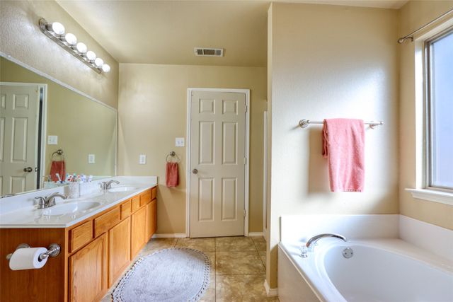 5116 Senator Drive, Fort Worth, TX 76244