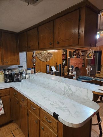 1305 2nd Street, Hempstead, TX 77445