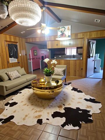 1305 2nd Street, Hempstead, TX 77445