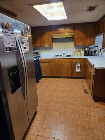 1305 2nd Street, Hempstead, TX 77445