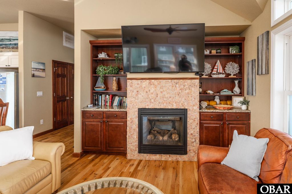 Image 6 of property listing at 2146 Sandfiddler Road Lot 115, Corolla, NC 27927