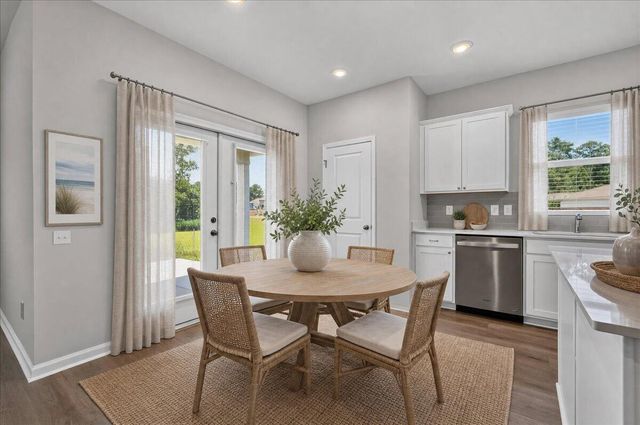 217 W Bradford Pointe Drive, Summerville, SC 29486