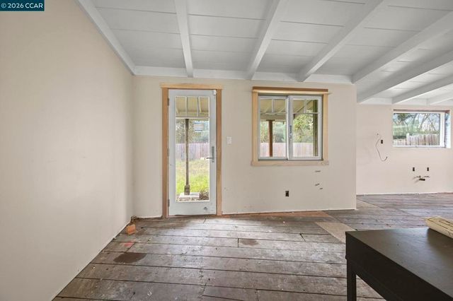 1051 Buchan Dr, Lafayette, CA 94549