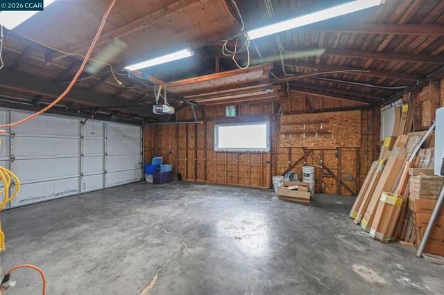 1051 Buchan Dr, Lafayette, CA 94549