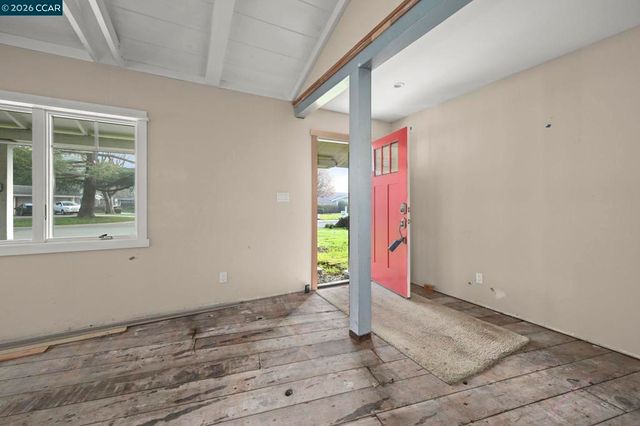 1051 Buchan Dr, Lafayette, CA 94549