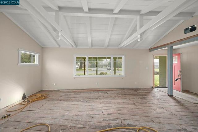 1051 Buchan Dr, Lafayette, CA 94549