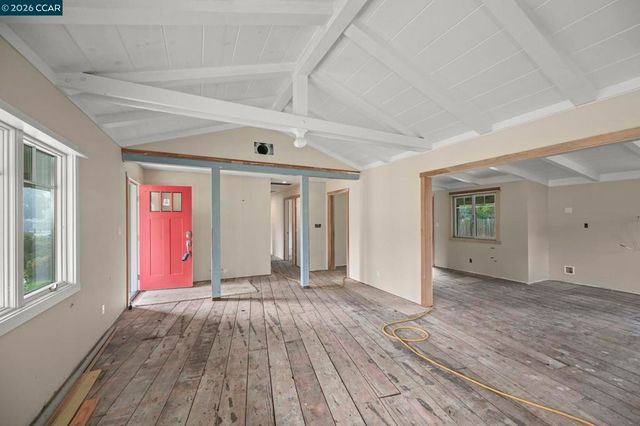 1051 Buchan Dr, Lafayette, CA 94549