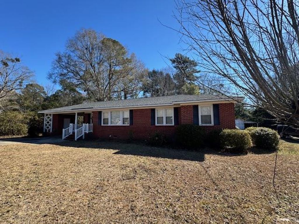 408 Toccoa Drive, Manning, SC 29102