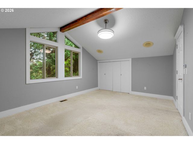 725 CARRERA Ln, Lake Oswego, OR 97034