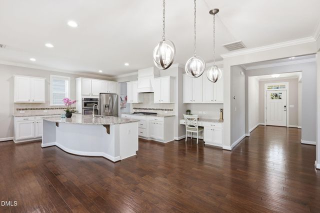 3910 Glorybower Way, Apex, NC 27502