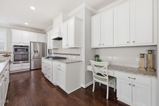 3910 Glorybower Way, Apex, NC 27502