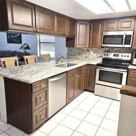 302 40TH STREET CIRCLE W, Palmetto, FL 34221