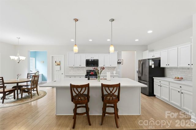 630 Kenway Loop, Mooresville, NC 28117