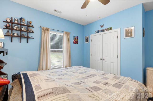 630 Kenway Loop, Mooresville, NC 28117