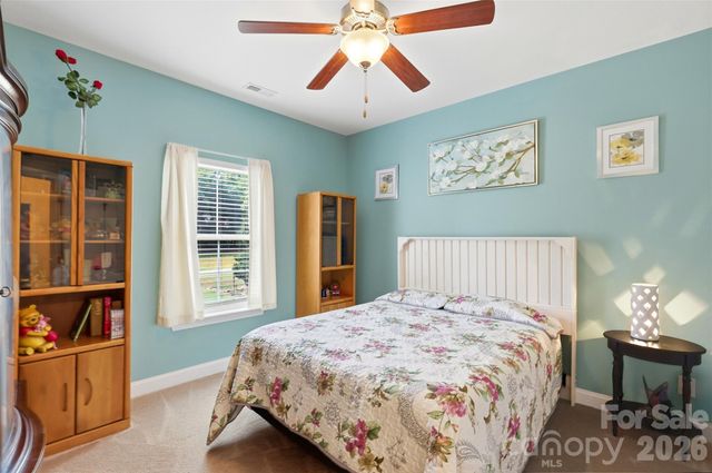 630 Kenway Loop, Mooresville, NC 28117