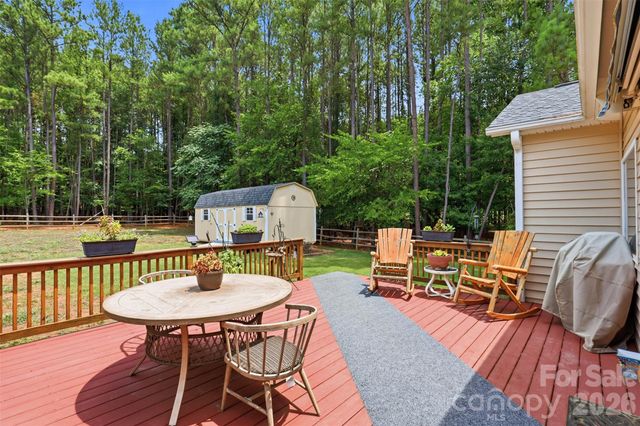 630 Kenway Loop, Mooresville, NC 28117