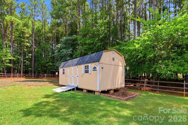 630 Kenway Loop, Mooresville, NC 28117