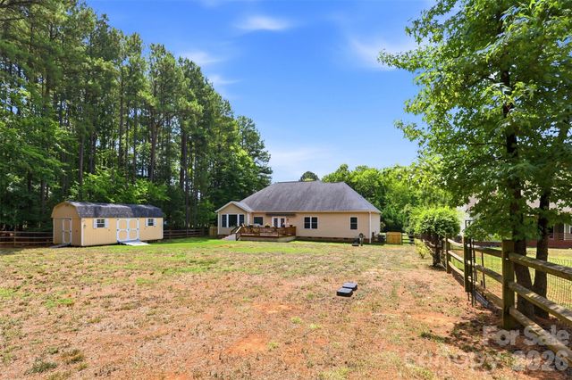 630 Kenway Loop, Mooresville, NC 28117