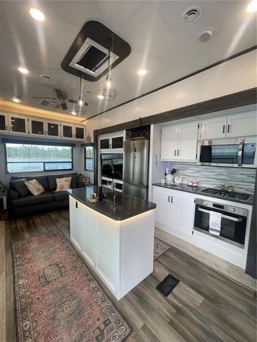 57 KOVE BOULEVARD, Osteen, FL 32764