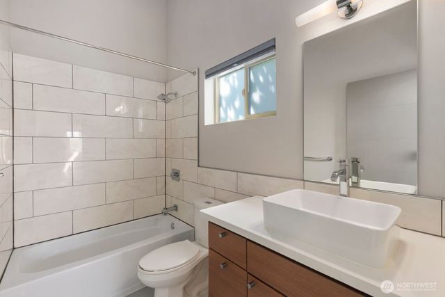 1536 Sturgus Avenue S, Seattle, WA 98144