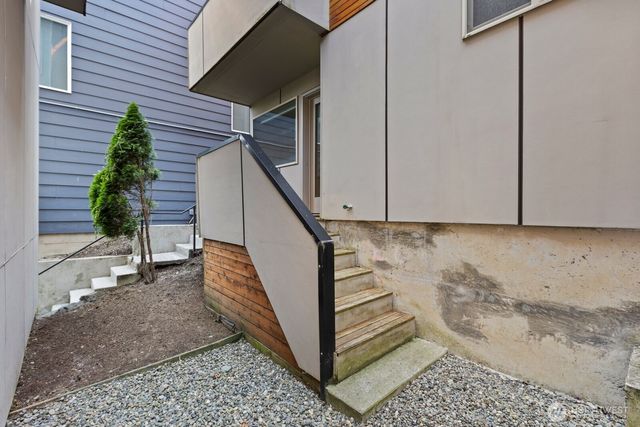 1536 Sturgus Avenue S, Seattle, WA 98144