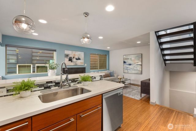 1536 Sturgus Avenue S, Seattle, WA 98144