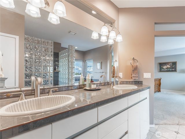 214 Stull Court, East Wenatchee, WA 98802