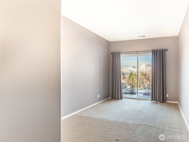 214 Stull Court, East Wenatchee, WA 98802