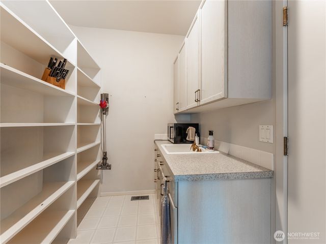 214 Stull Court, East Wenatchee, WA 98802