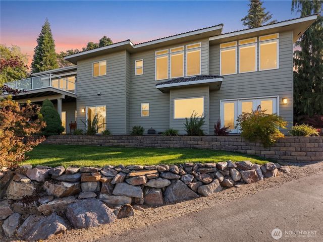 214 Stull Court, East Wenatchee, WA 98802