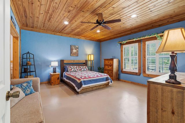 10996 CR 311, Rockdale, TX 76567