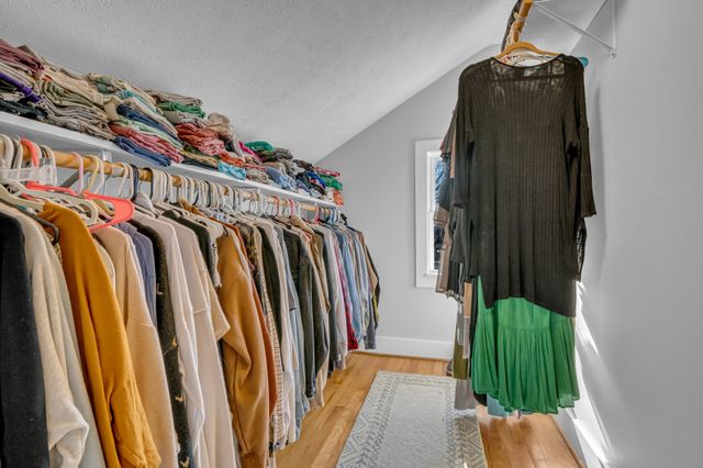 909 West 1st Street, Dickson, TN 37055